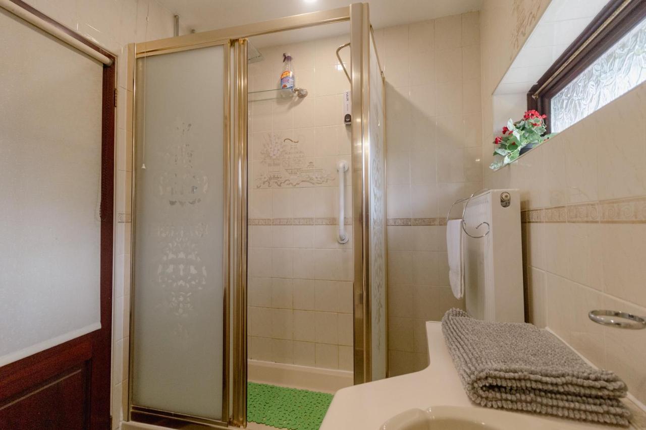 Palm Bay'S Luxury Bungalow - Self Check In & Parking Villa Margate Eksteriør bilde