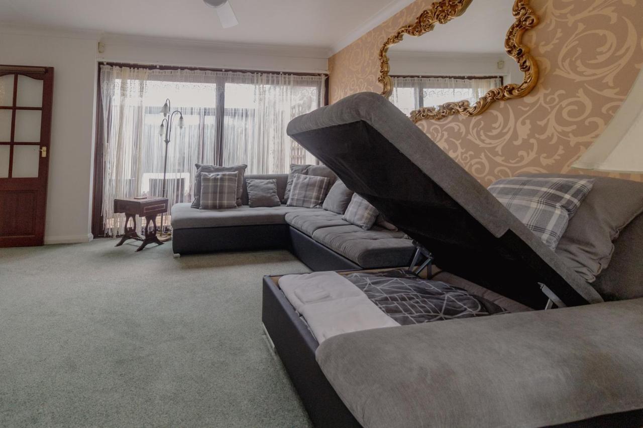 Palm Bay'S Luxury Bungalow - Self Check In & Parking Villa Margate Eksteriør bilde